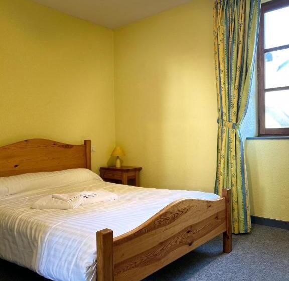 ホテル Aux Globe Trotters