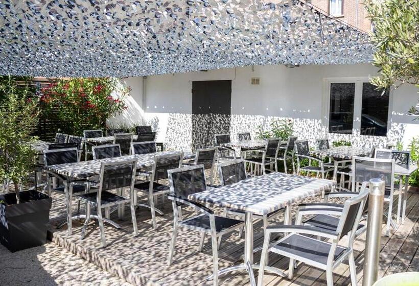 ホテル De La Cathedrale