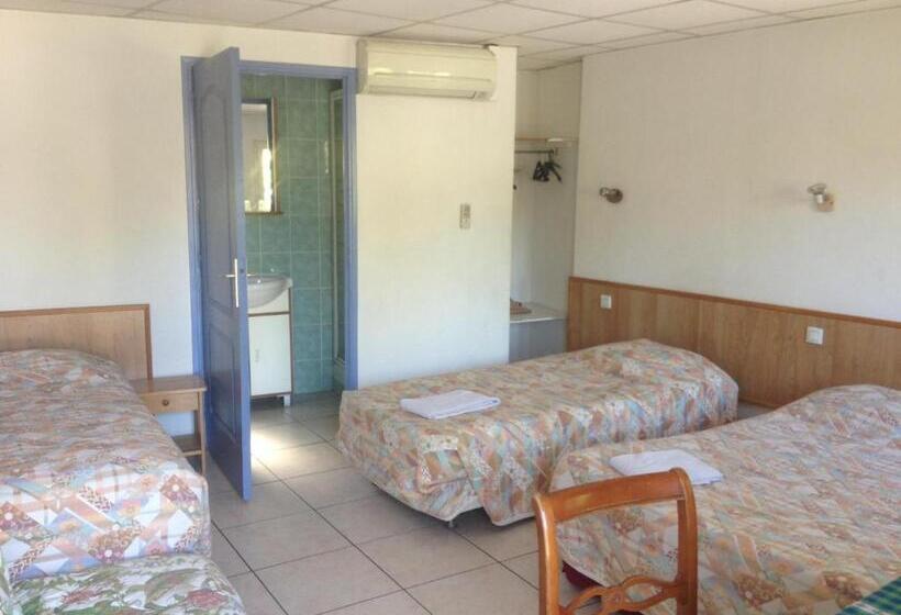 Отель Hostellerie Du Loup