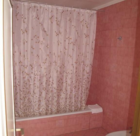 ホテル Hôtel Le Chaudron