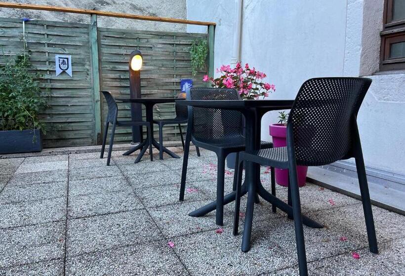 호텔 Hôtel Le Lacuzon