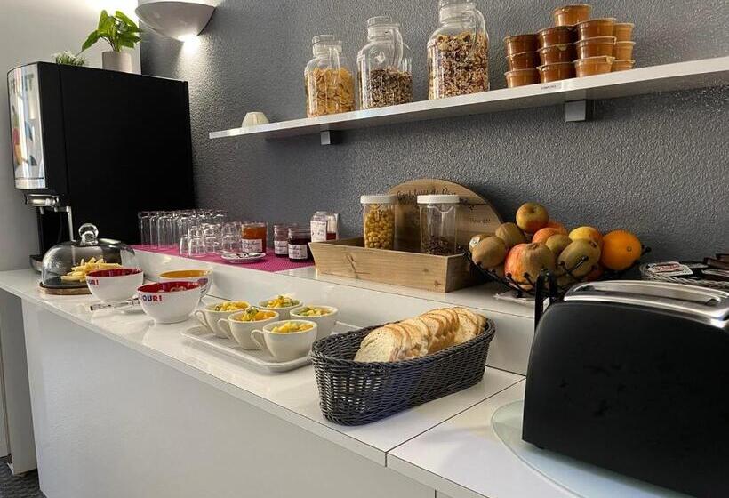 호텔 Hôtel Le Lacuzon