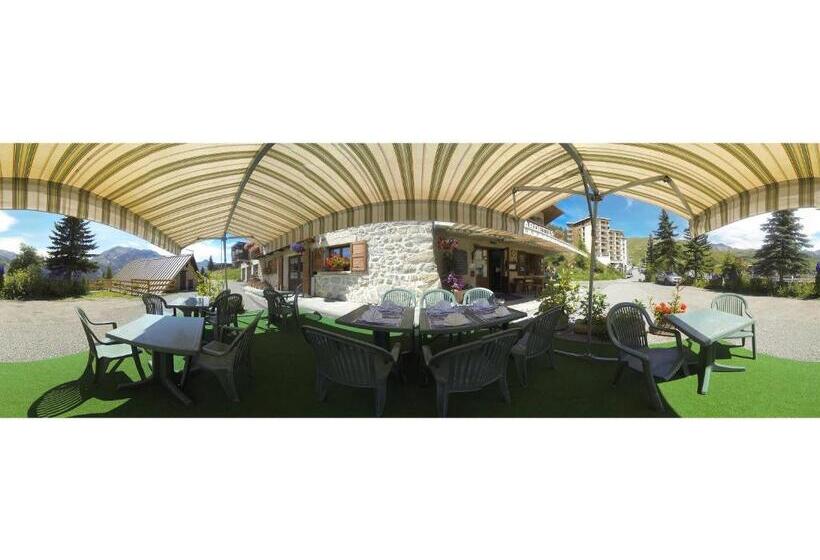 בית מלון כפרי Hôtel Les Gardettes