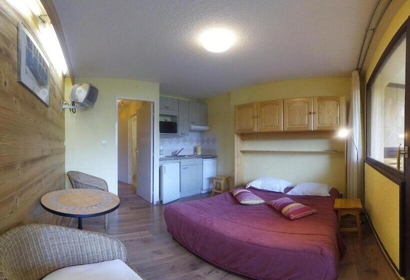 בית מלון כפרי Hôtel Les Gardettes