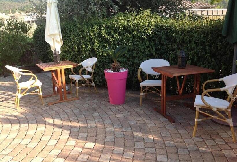 酒店 Hôtel Restaurant Les Oliviers