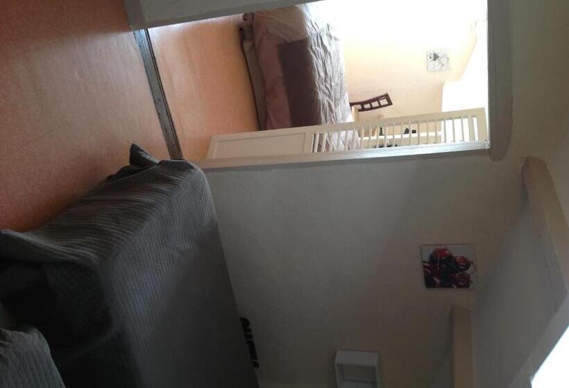 酒店 Hôtel Restaurant Les Oliviers