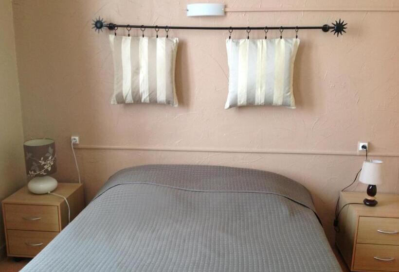 酒店 Hôtel Restaurant Les Oliviers