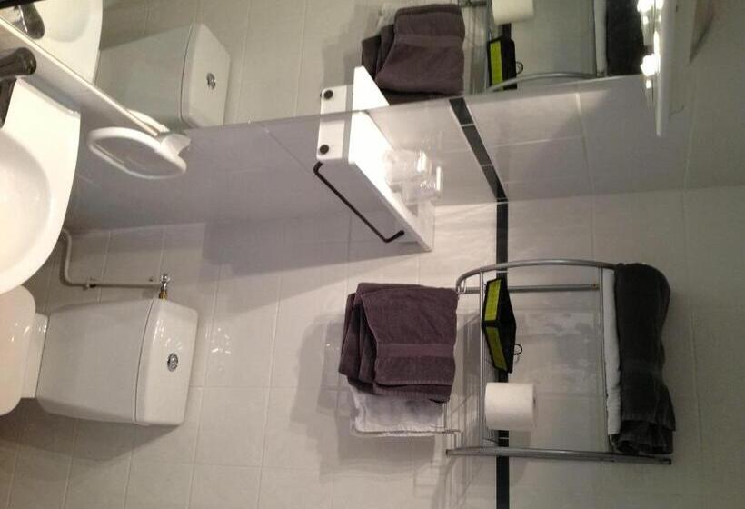 酒店 Hôtel Restaurant Les Oliviers