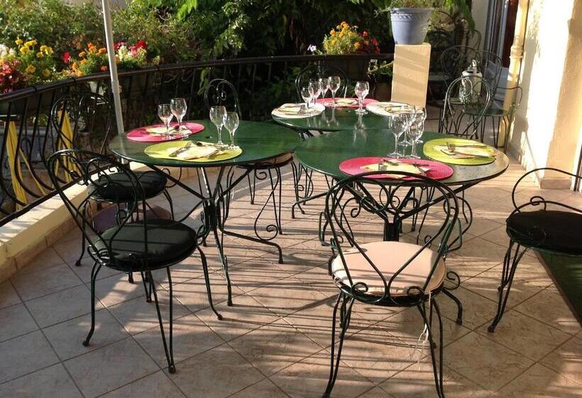 酒店 Hôtel Restaurant Les Oliviers