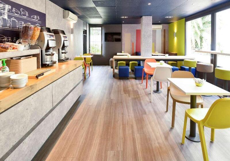 هتل Ibis Budget Menton Bord De Mer