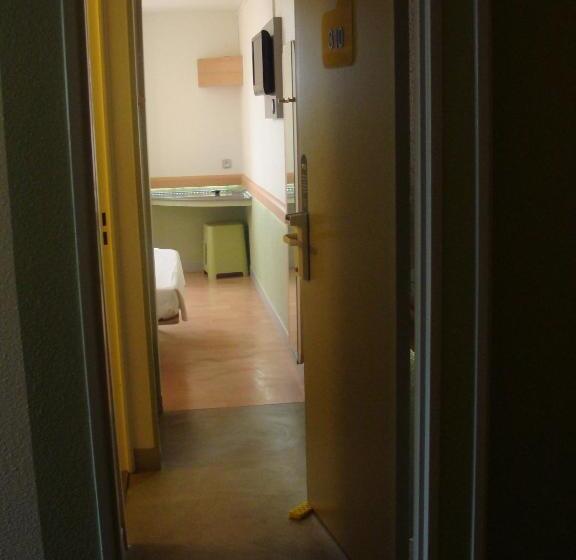 ホテル Ibis Budget Thiers