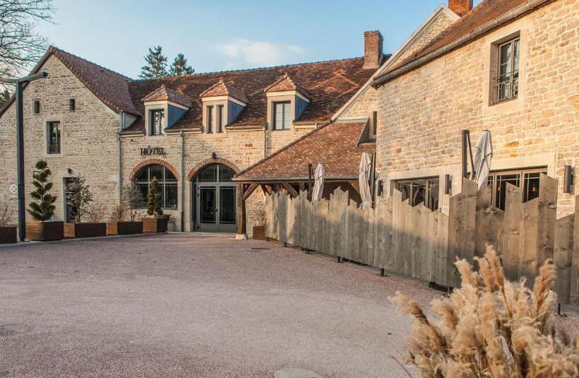 ホテル La Rotisserie Du Chambertin