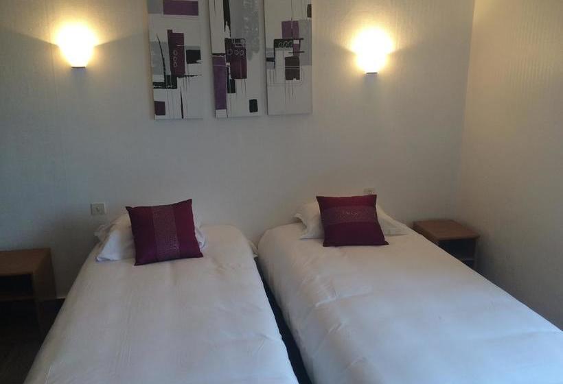 בית מלון כפרי Le Derby