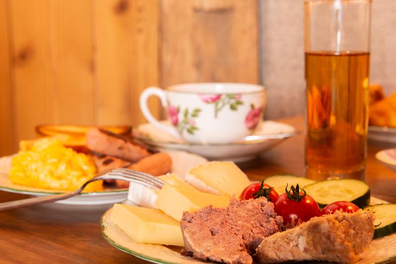 Отель Le Domaine De Mestré, The Originals Relais