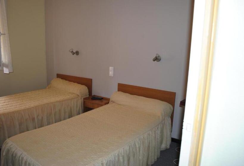 Отель Le Logis Charmant