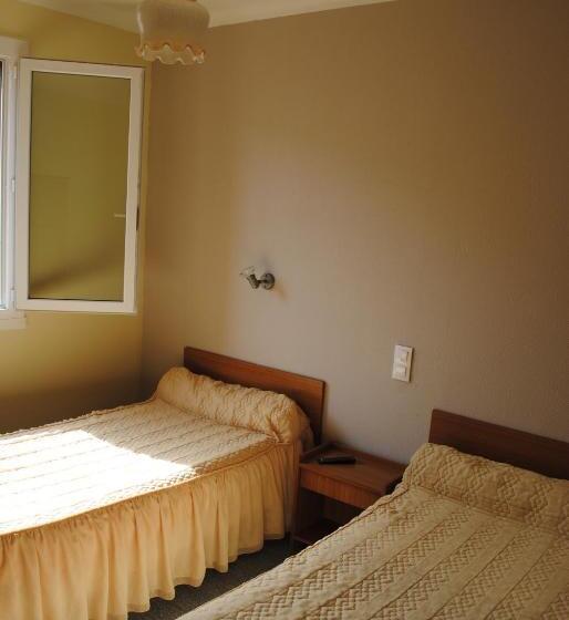 Отель Le Logis Charmant