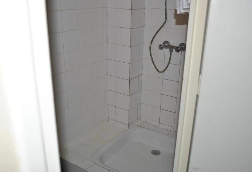 Отель Le Logis Charmant