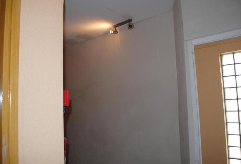 Отель Le Logis Charmant