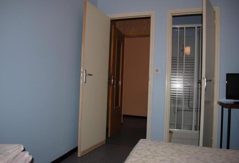 Отель Le Logis Charmant