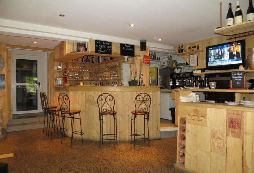 فندق Le Mas De La Frigoulette