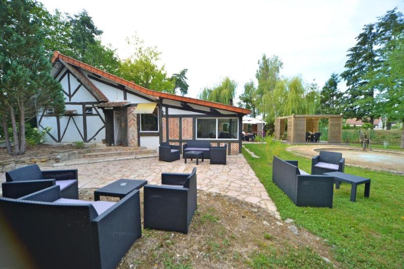 Logis   Hotel Restaurant La Mire