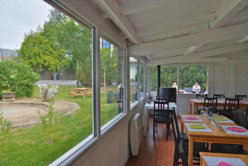 Logis   Hotel Restaurant La Mire