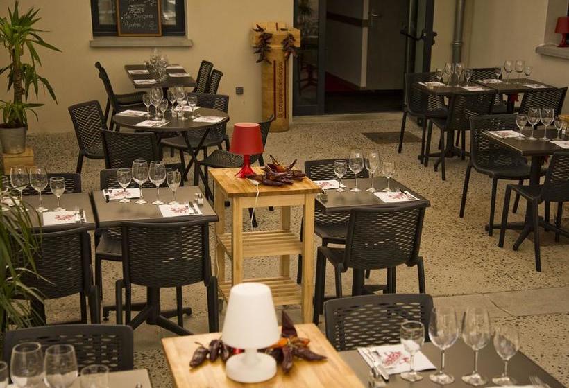 בית מלון כפרי Le Quarré Hôtel Bistrot