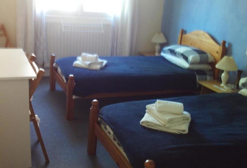 Lenard Charles Bed & Breakfast