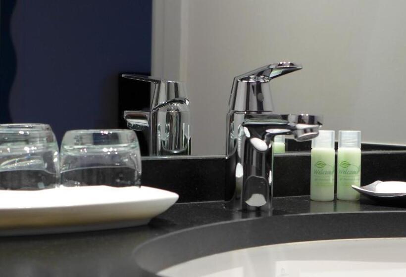 ベッドアンドブレックファースト Les Versaillaises