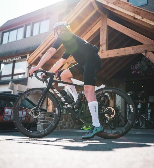 فندق Hôtel Restaurant Saint Roch