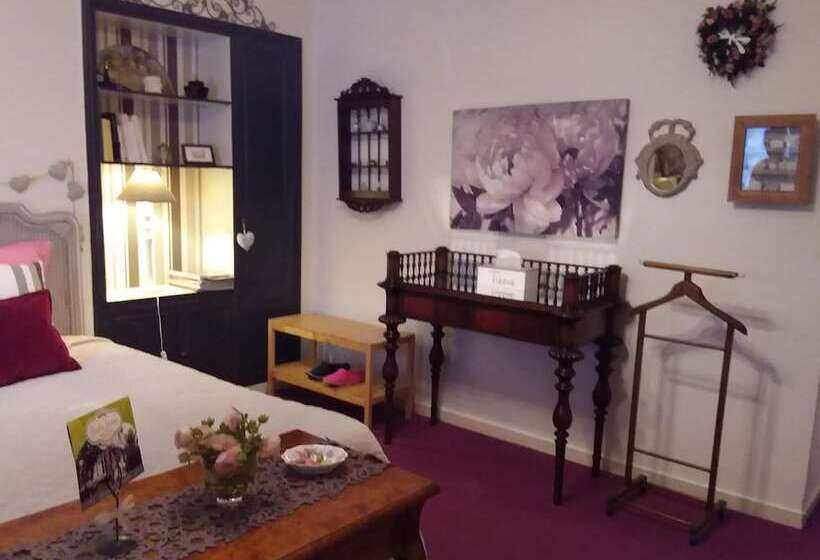بنسيون Jardin Secret