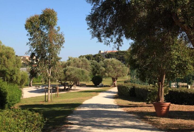 Курорт Club La Font Des Horts