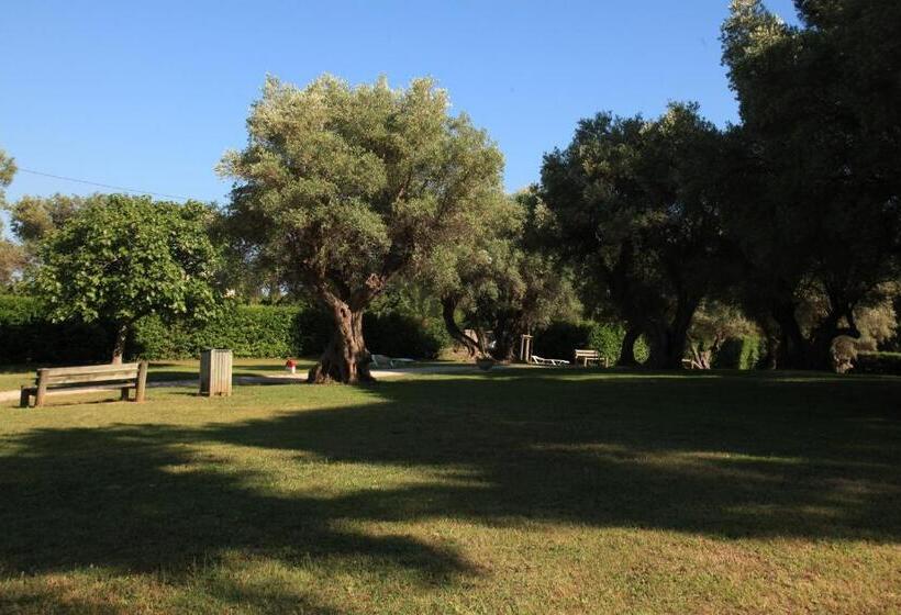 Курорт Club La Font Des Horts