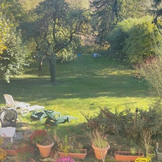 مبيت وإفطار A La Grenouille Du Jura