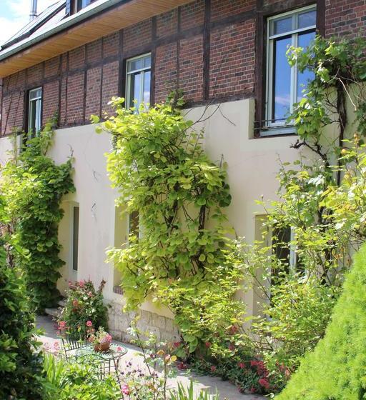 مبيت وإفطار A Livre Ouvert