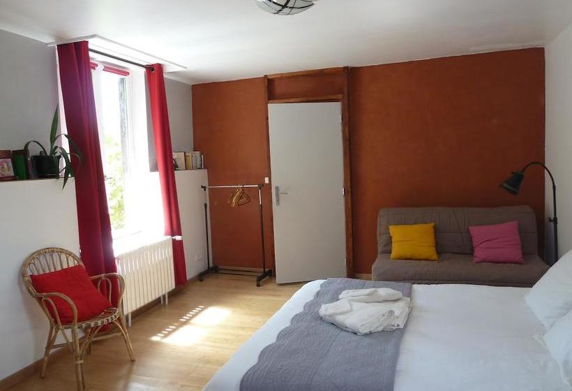 مبيت وإفطار A Livre Ouvert