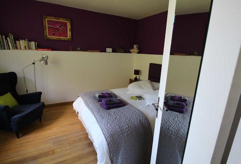 مبيت وإفطار A Livre Ouvert