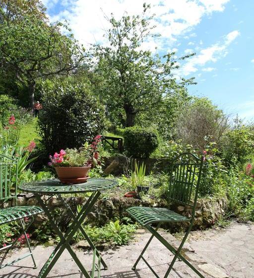 مبيت وإفطار A Livre Ouvert