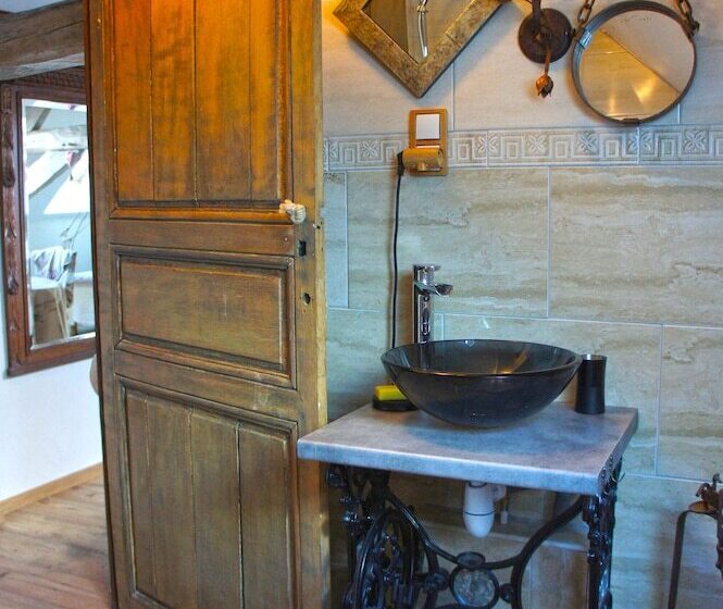 צימר Aux Logis De La Solre