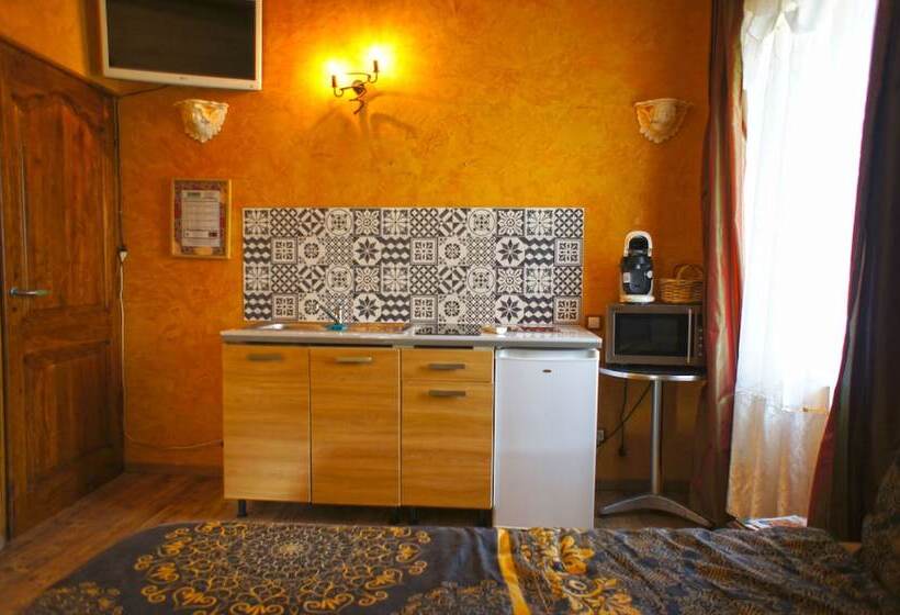 צימר Aux Logis De La Solre