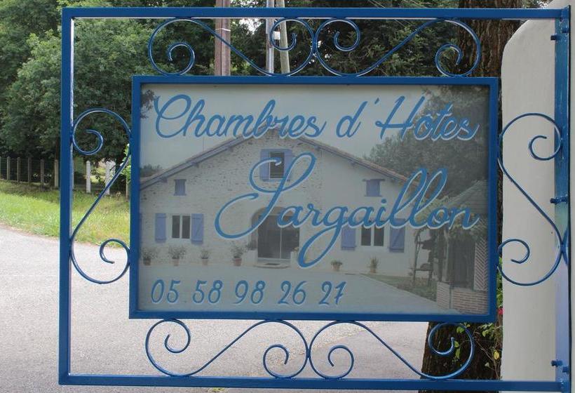 민박 Chambre D'hôtes Au Sargaillon