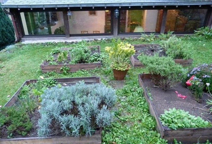 تختخواب و صبحانه Le Logis Du Jerzual