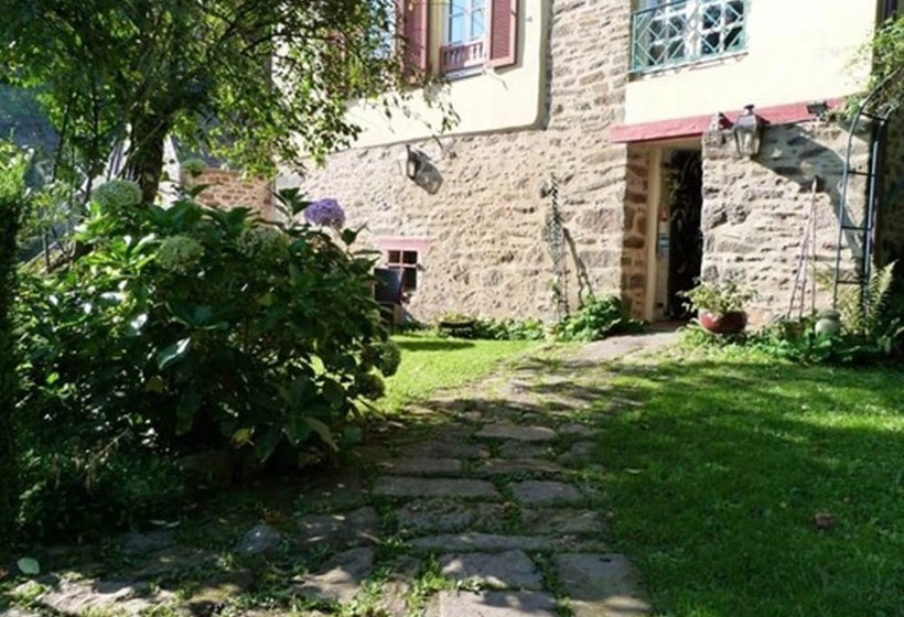 تختخواب و صبحانه Le Logis Du Jerzual