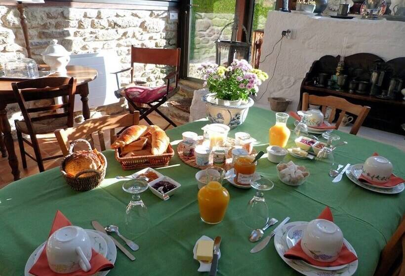 تختخواب و صبحانه Le Logis Du Jerzual