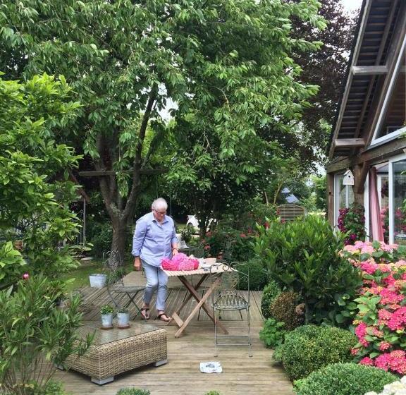 ベッドアンドブレックファースト Chambres D'hôtes Côté Campagne