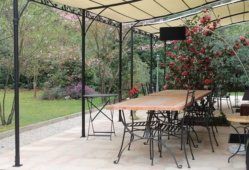 민박 Chambres D Hôtes La Brillève