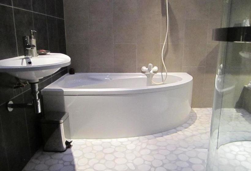 مبيت وإفطار Chambres D'hôtes La Closerie Des Trois Marottes