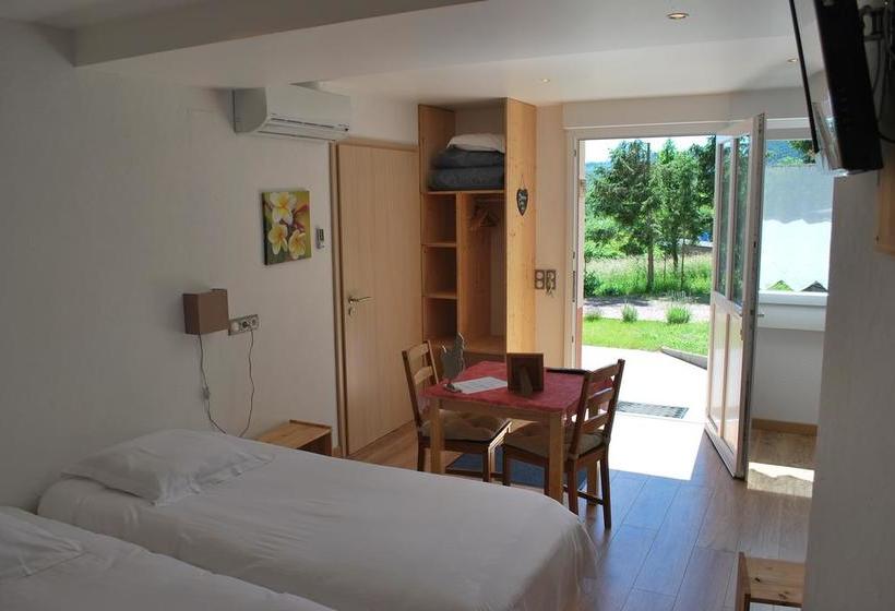 ベッドアンドブレックファースト Chambres D'hôtes Les Vignes