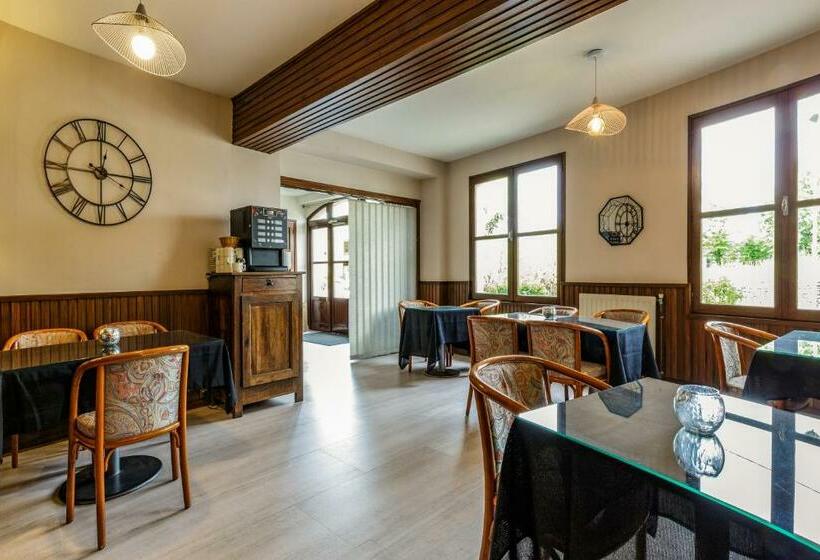 ベッドアンドブレックファースト Auberge D Ici Et D Ailleurs