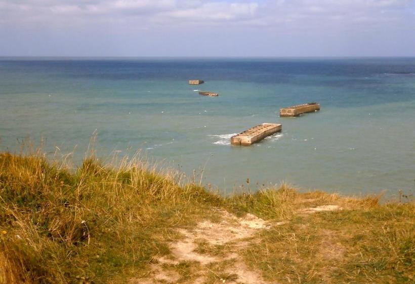 민박 Château De La Ferrière